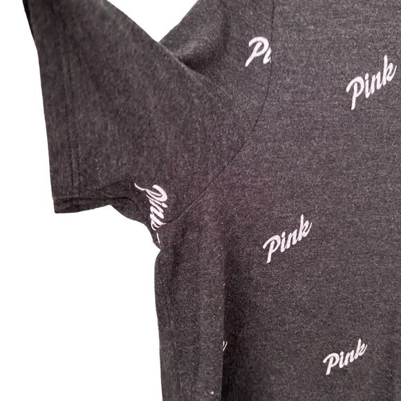 PINK Victoria's Secret Basic Crewneck T-Shirt in Size Medium - Picture 5 of 8